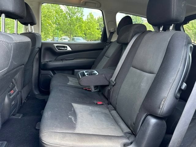 2019 Nissan Pathfinder S