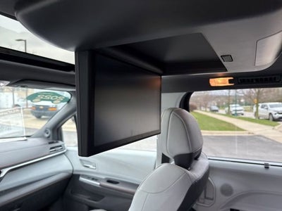 2022 Toyota Sienna XSE