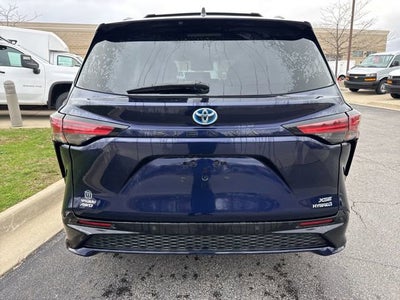 2022 Toyota Sienna XSE
