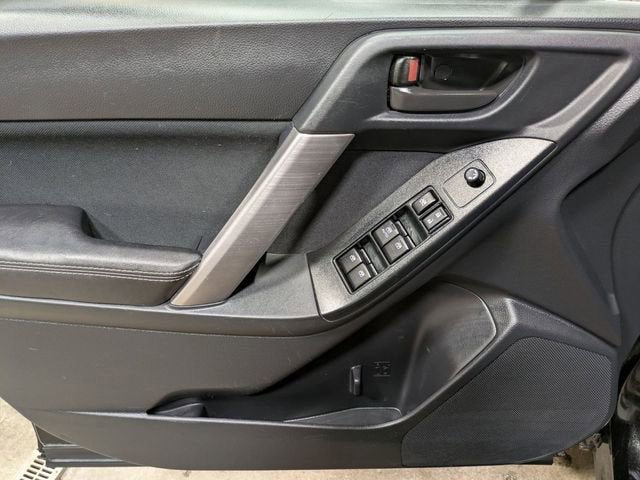 2016 Subaru Forester 2.5i