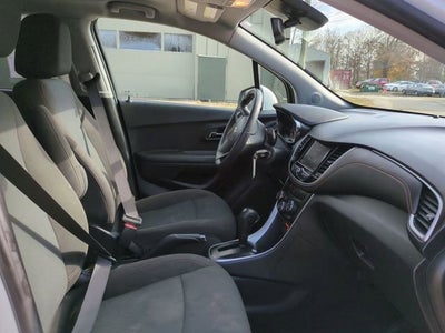 2022 Chevrolet Trax LS