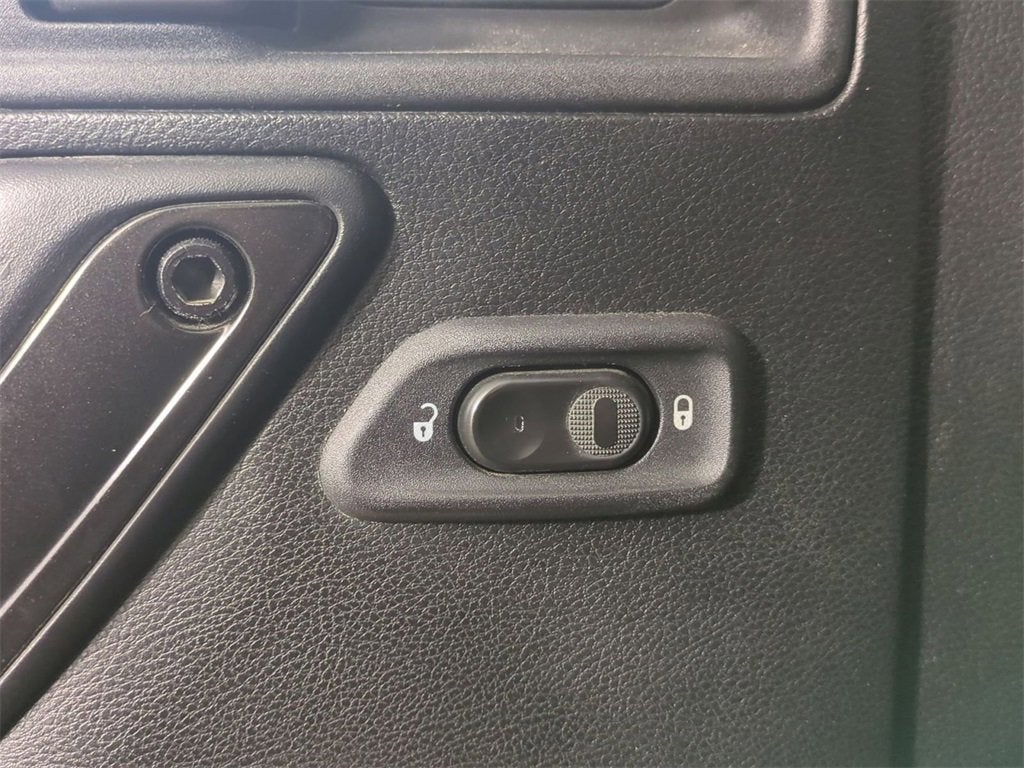 2017 Jeep Wrangler Unlimited Smoky Mountain 4x4