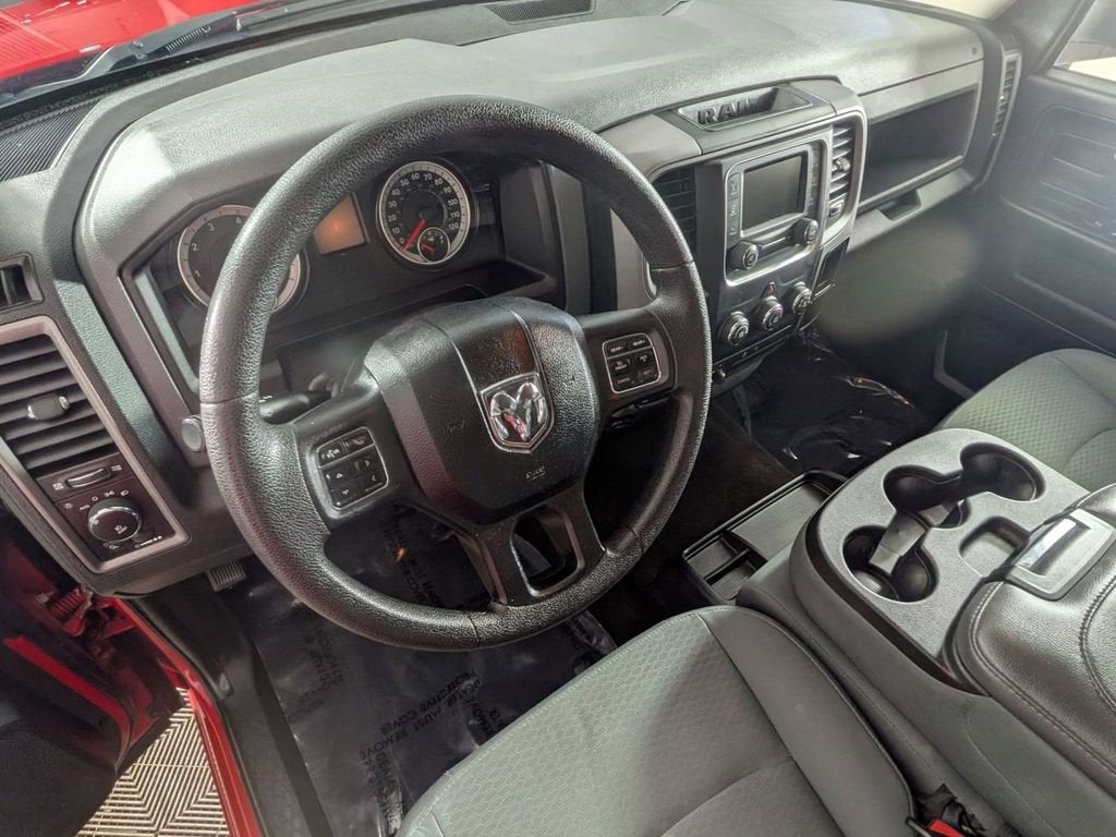 2017 RAM 1500 Express Crew Cab 4x4 5'7" Box