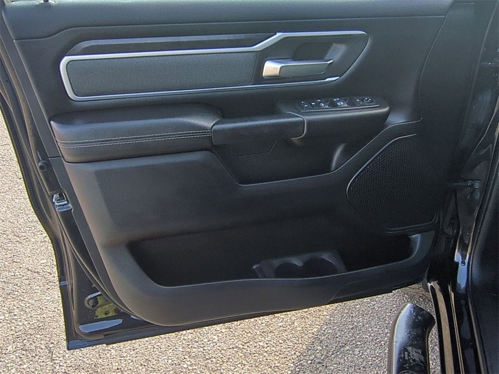 2021 RAM 1500 Big Horn Crew Cab 4x4 5'7" Box