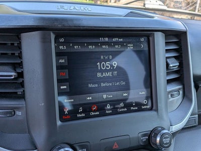 2021 RAM 1500 Big Horn Crew Cab 4x4 5'7" Box