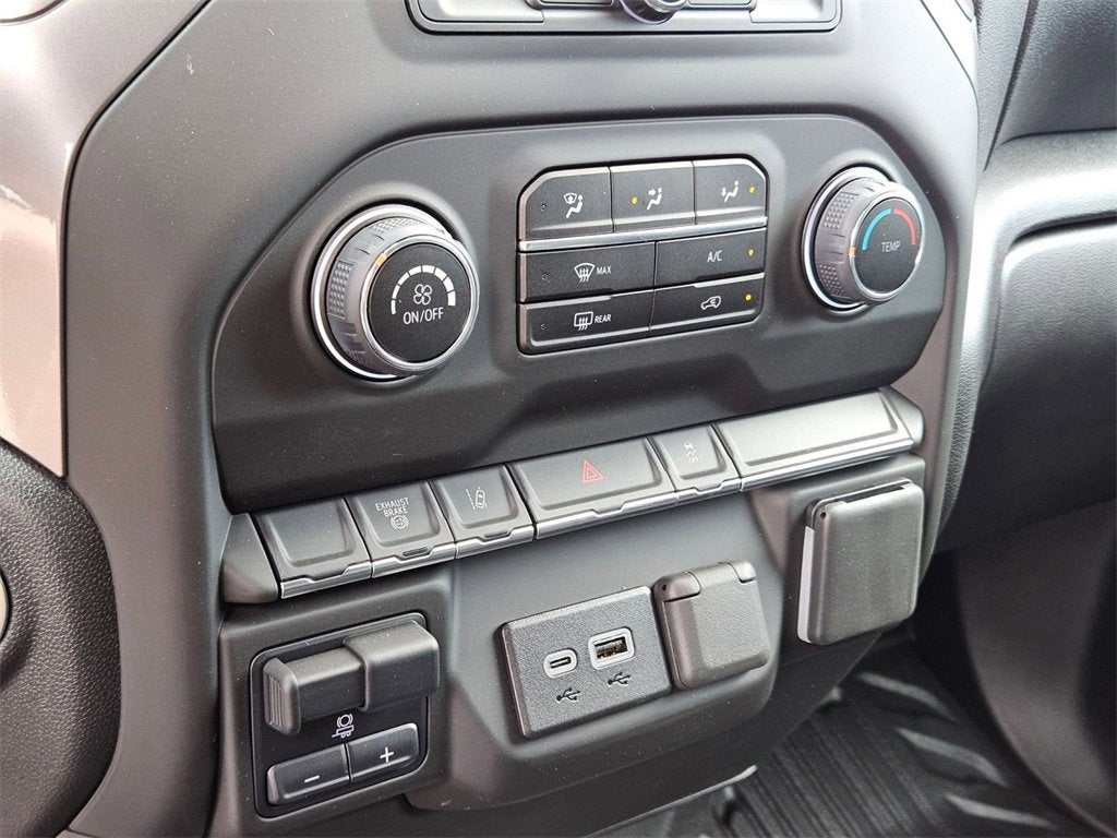 2025 Chevrolet Silverado 3500 HD Chassis Cab Work Truck