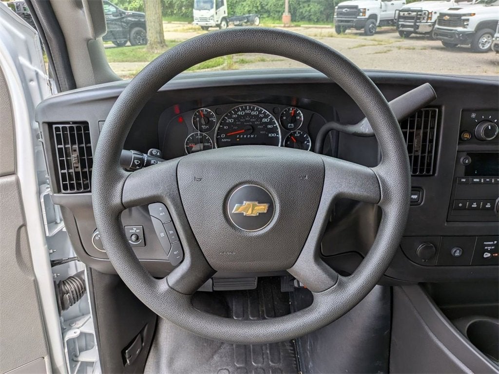 2025 Chevrolet Express Cargo 2500 WT