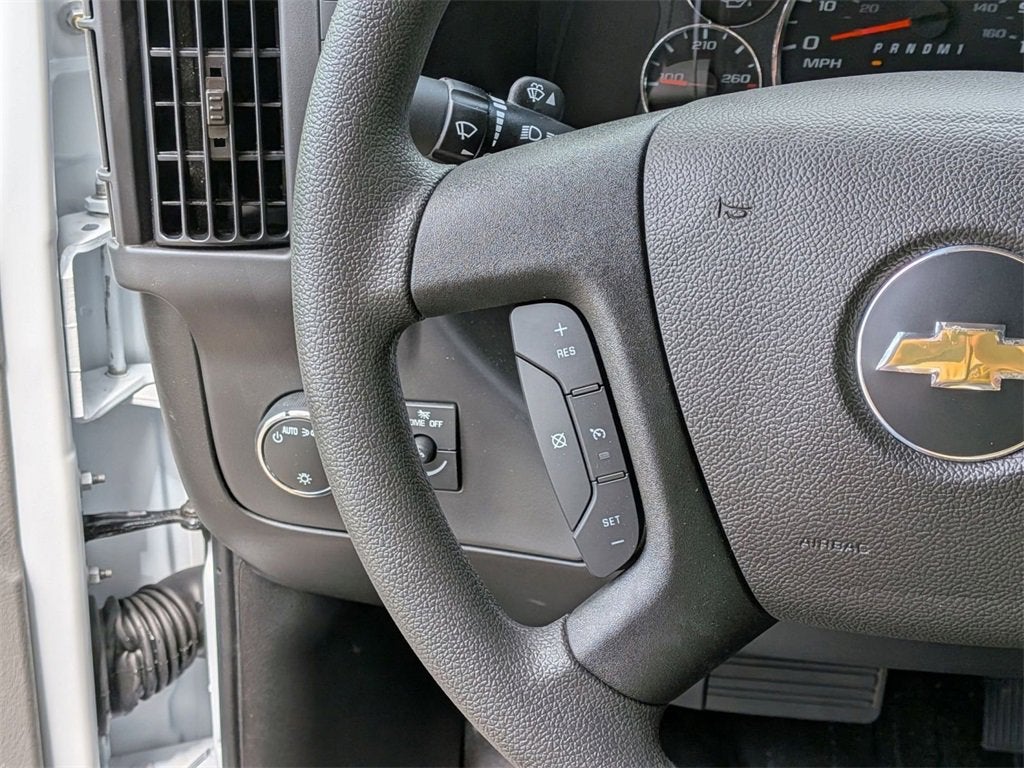 2025 Chevrolet Express Cargo 2500 WT