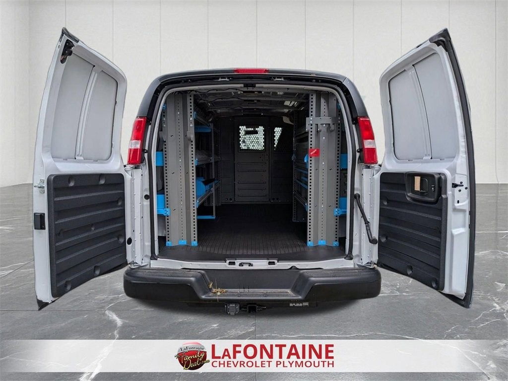 2025 Chevrolet Express Cargo 2500 WT