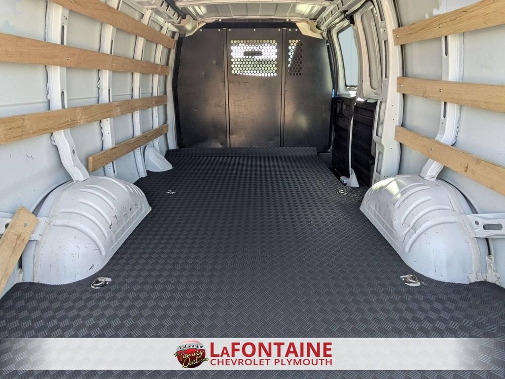 2024 Chevrolet Express Cargo 2500 WT