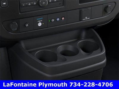 2025 Chevrolet Express Cargo 3500 WT