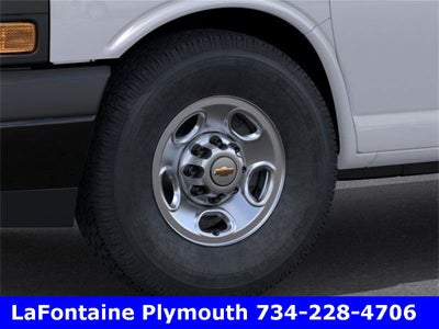 2025 Chevrolet Express Cargo 3500 WT