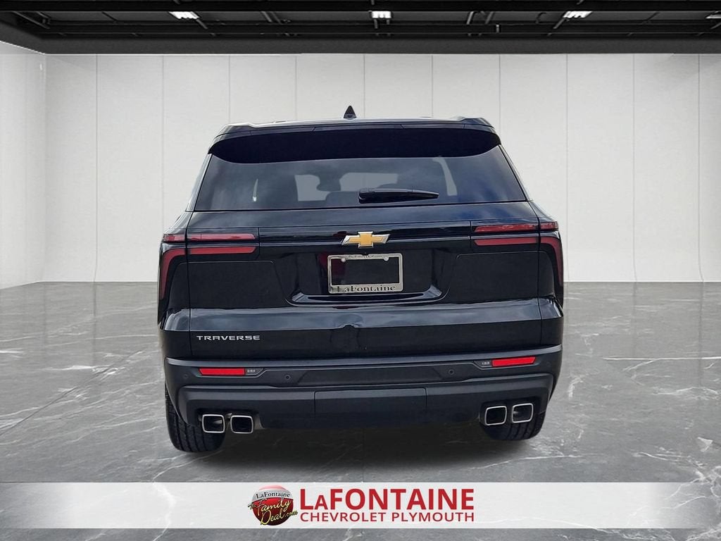 2024 Chevrolet Traverse LS
