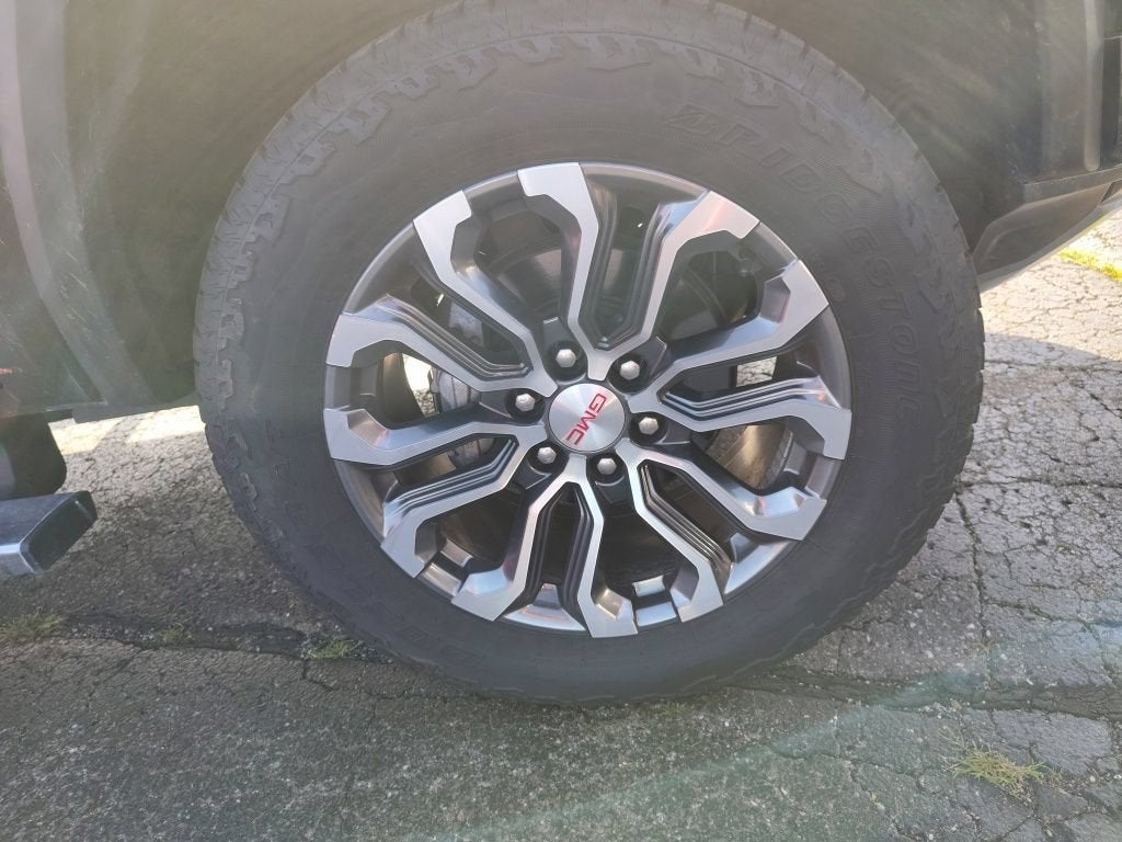 2023 GMC Canyon Denali