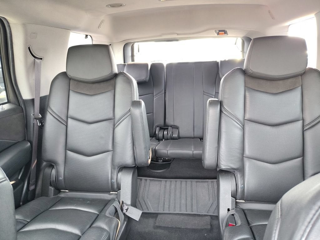 2017 Cadillac Escalade Luxury