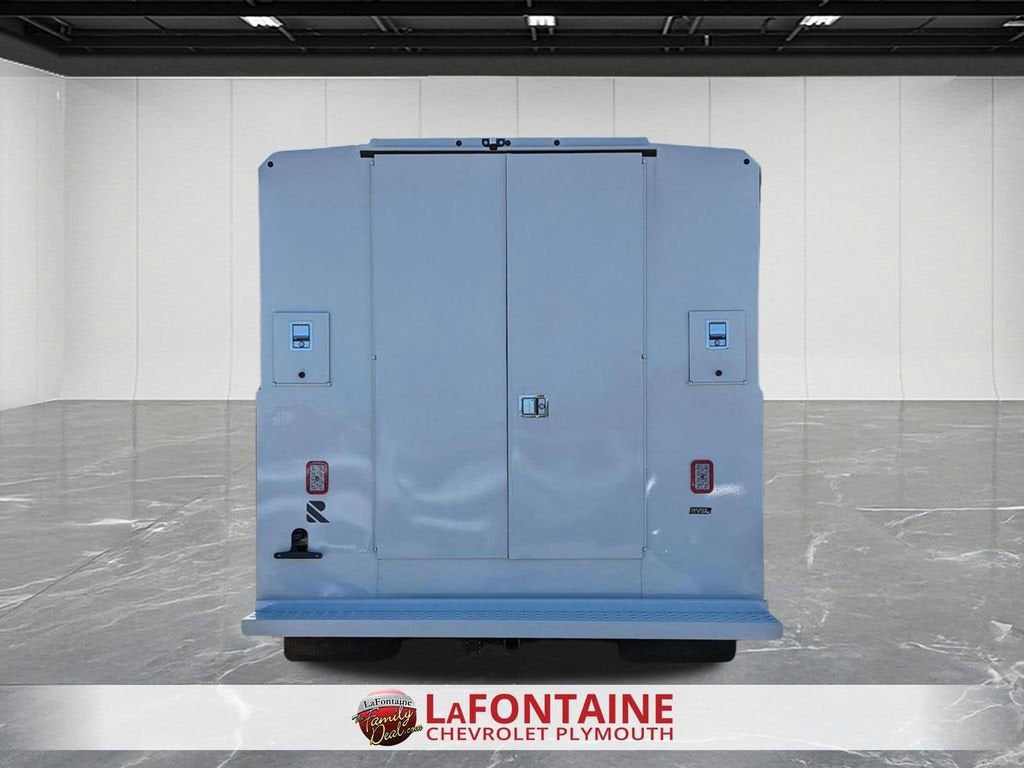 2026 Chevrolet Express Cutaway 3500 1WT