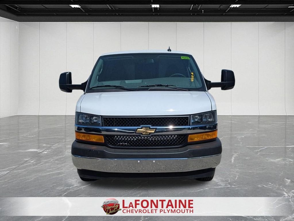 2026 Chevrolet Express Cutaway 3500 1WT