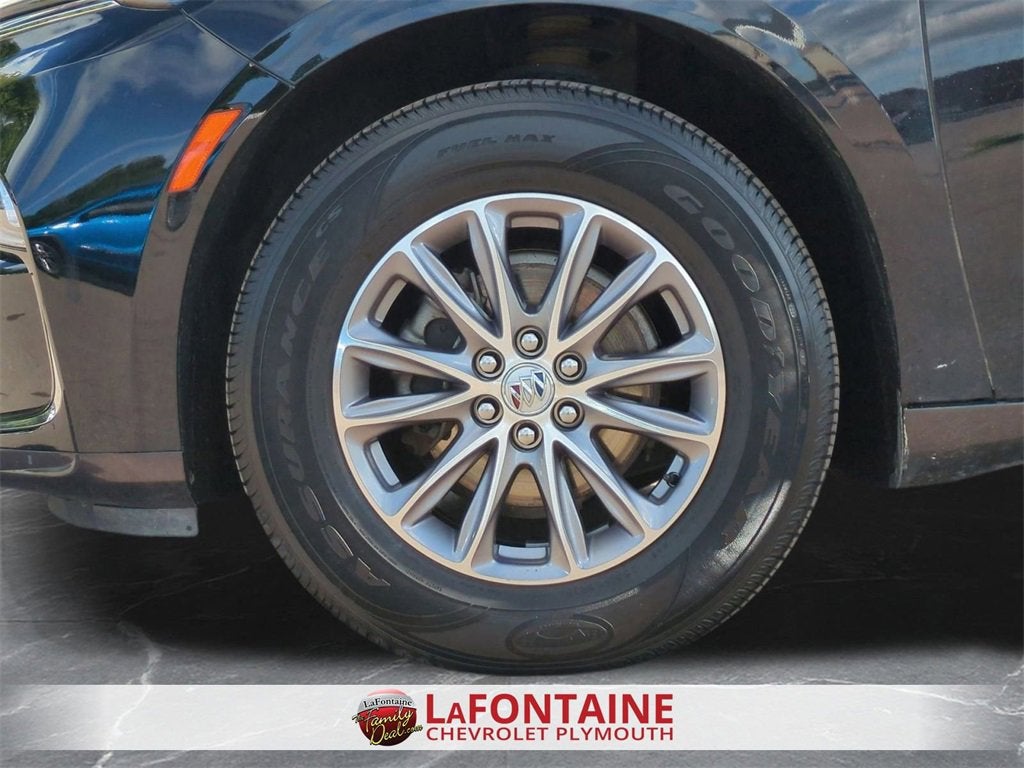 2023 Buick Enclave Essence