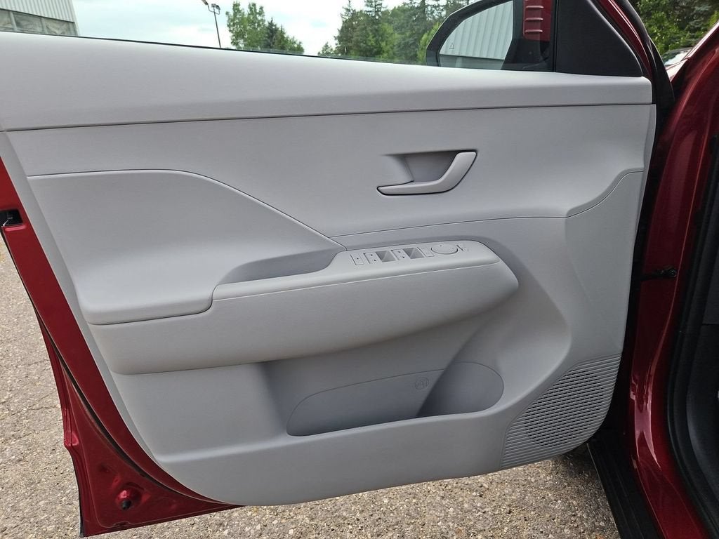 2024 Hyundai Kona SE